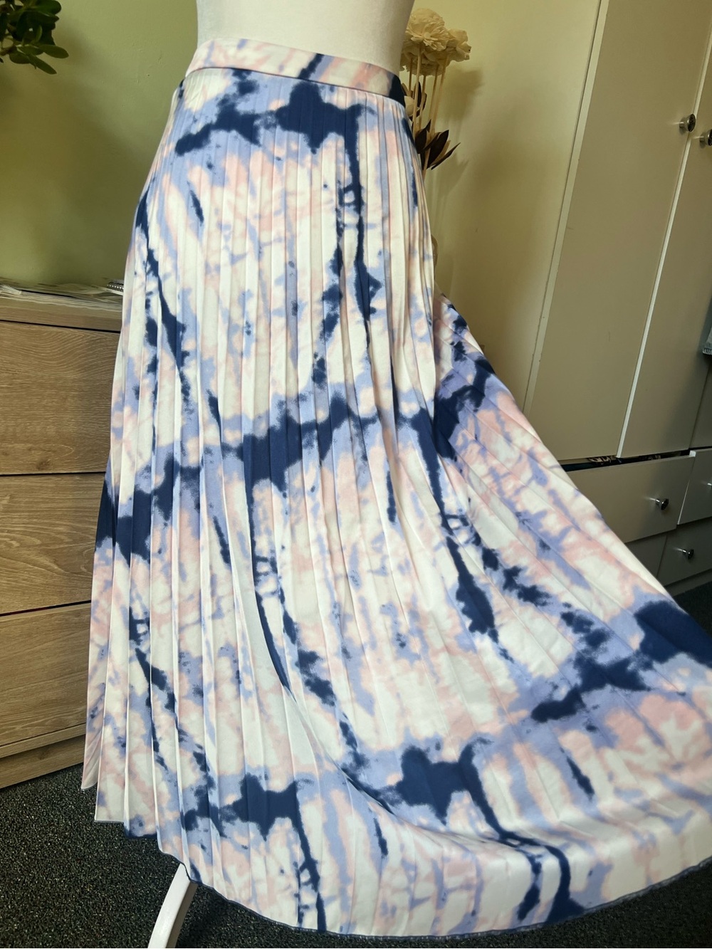 Tie-Dye Pleated Modest Knee-Length Midi A-Line High-Waisted Lightweight Skirt L
